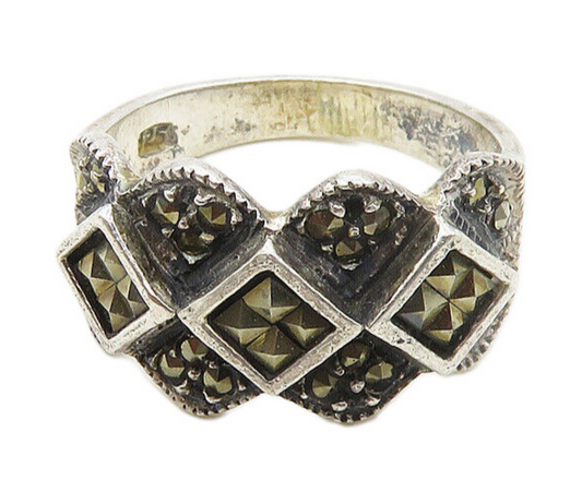 925 Sterling Silver  Vintage Sparkling Marcasite Wavy Band Ring Sz 7  RG19138