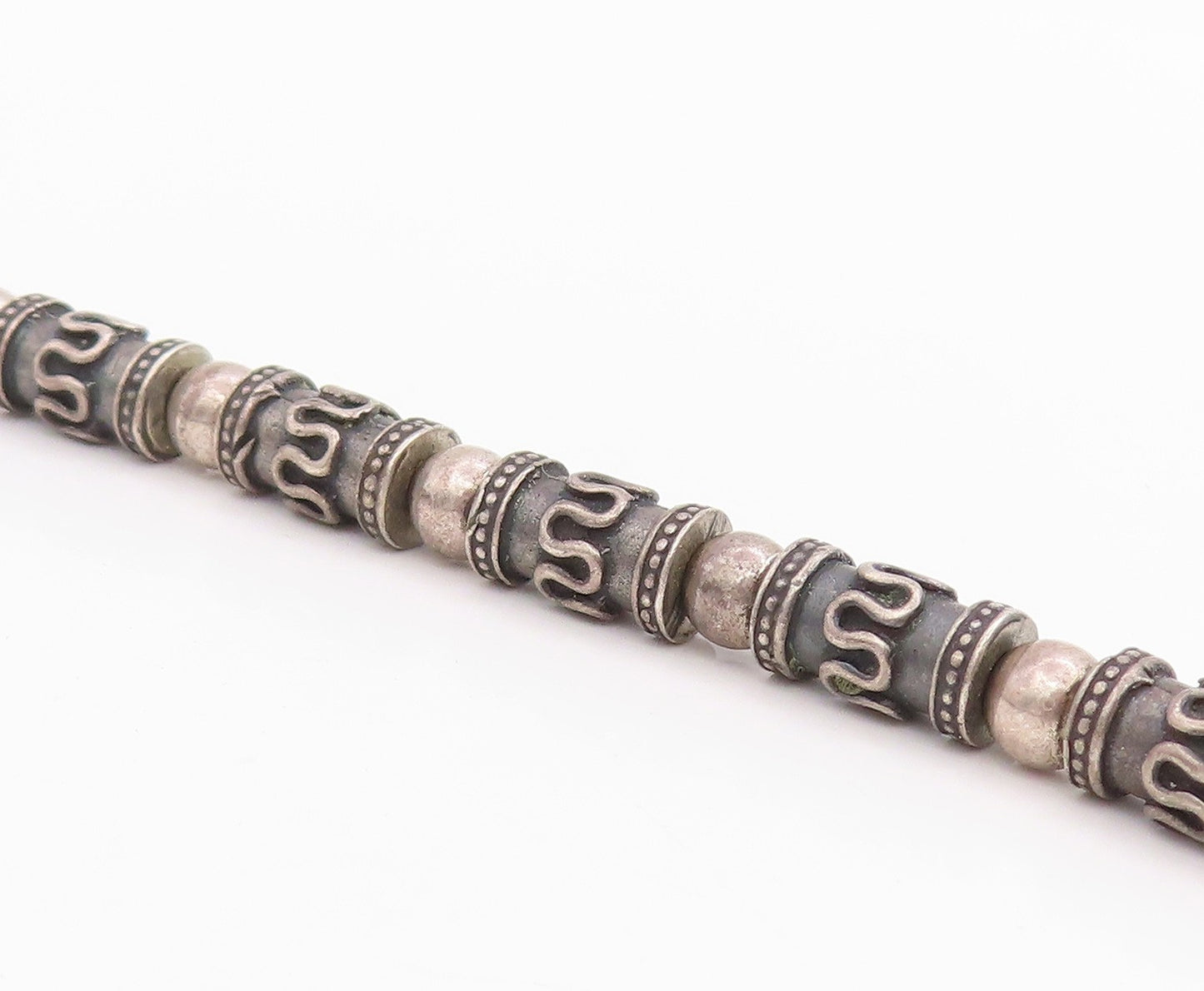 925 Sterling Silver Vintage Necklace Etched Cylindrical Patterned Bead  NE4734