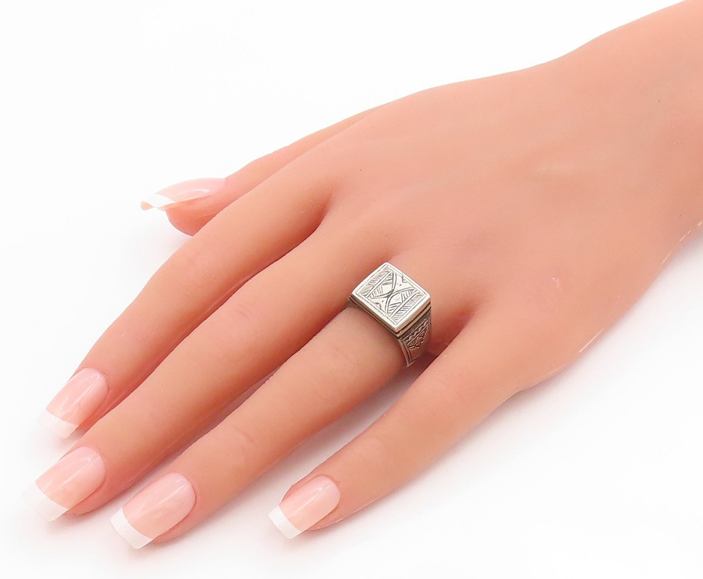 925 Sterling Silver Vintage Ring Classic Etched Geometric Band  Sz 7  RG35511