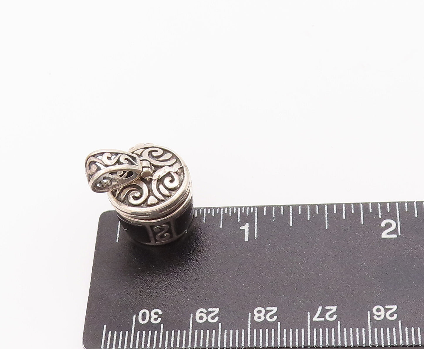 925 Sterling Silver Vintage Pendant Swirly Carved Onyx Box Charm (OPENS) PT22884