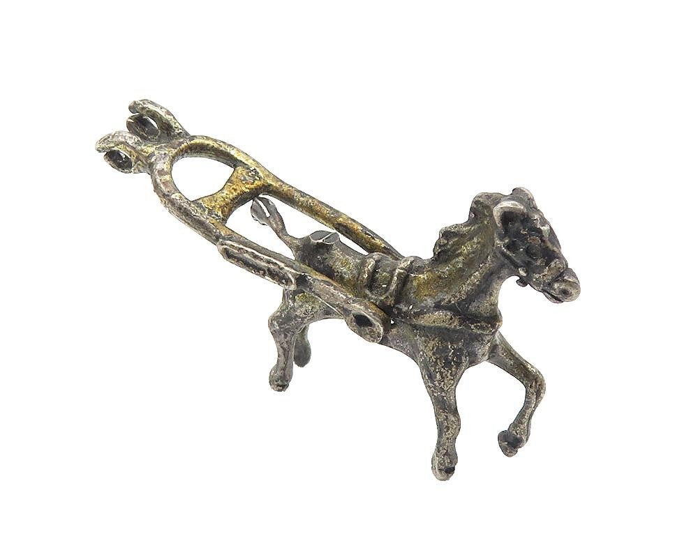 925 Sterling Silver  Vintage Petite Oxidized Carriage Horse Pendant  PT8485