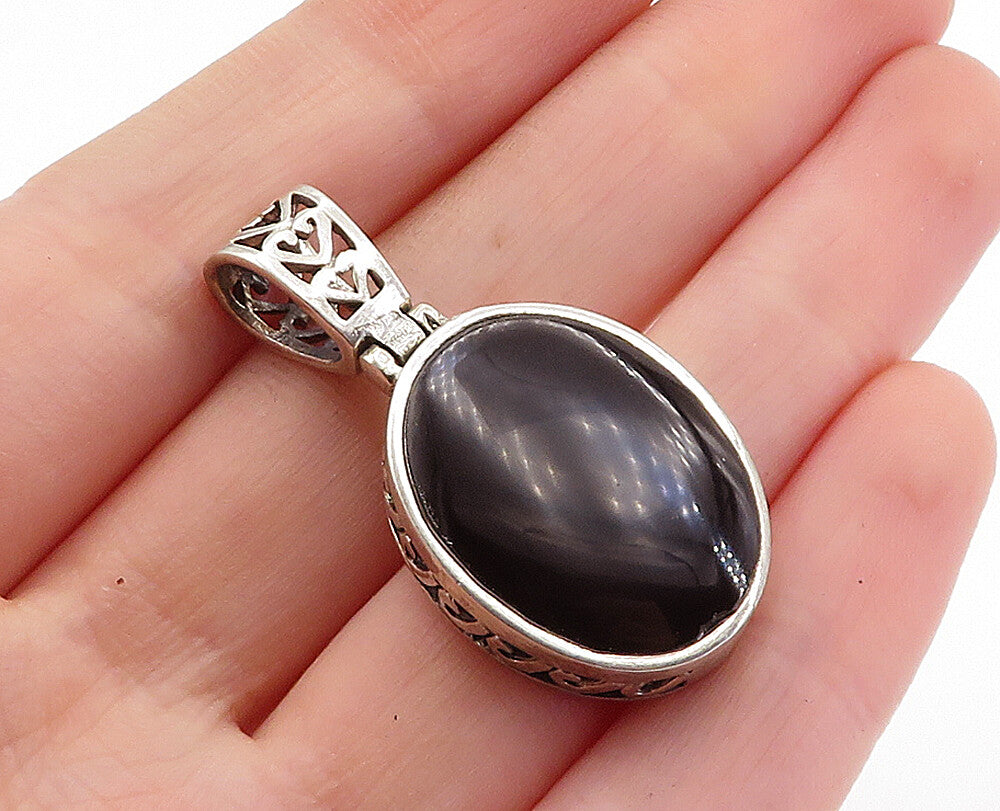 925 Sterling Silver  Vintage Black Onyx Open Swirl Detail Oval Pendant  PT4587