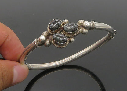 925 Sterling Silver  Vintage Cabochon Cut Black Onyx Bangle Bracelet  BT8386