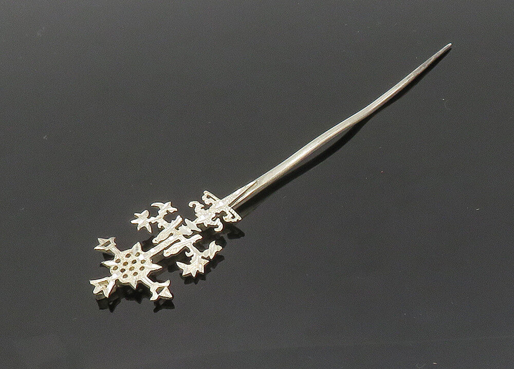 925 Sterling Silver  Vintage Shiny Diamond Cut Detail Lapel Pin  TR2744