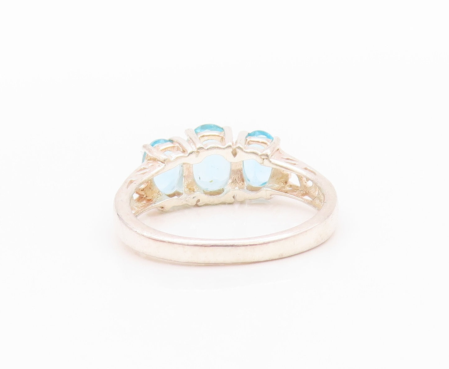 925 Sterling Silver Vintage Ring Oval Cut 3 Blue Topaz Swirls Cut  SZ 6  RG32163