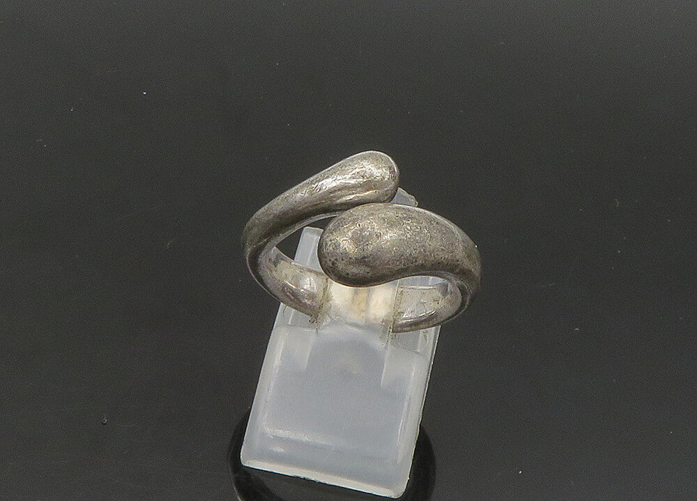 925 Sterling Silver  Vintage Smooth Dark Tone Bypass Band Ring Sz 6  RG21838