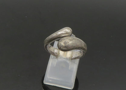 925 Sterling Silver  Vintage Smooth Dark Tone Bypass Band Ring Sz 6  RG21838
