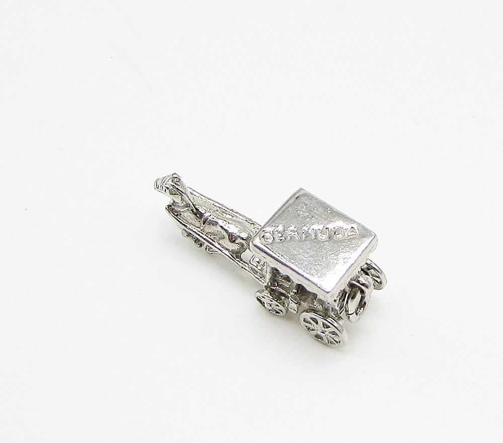925 Sterling Silver  Bermuda Horse & Carriage Ride Charm Pendant  PT2248