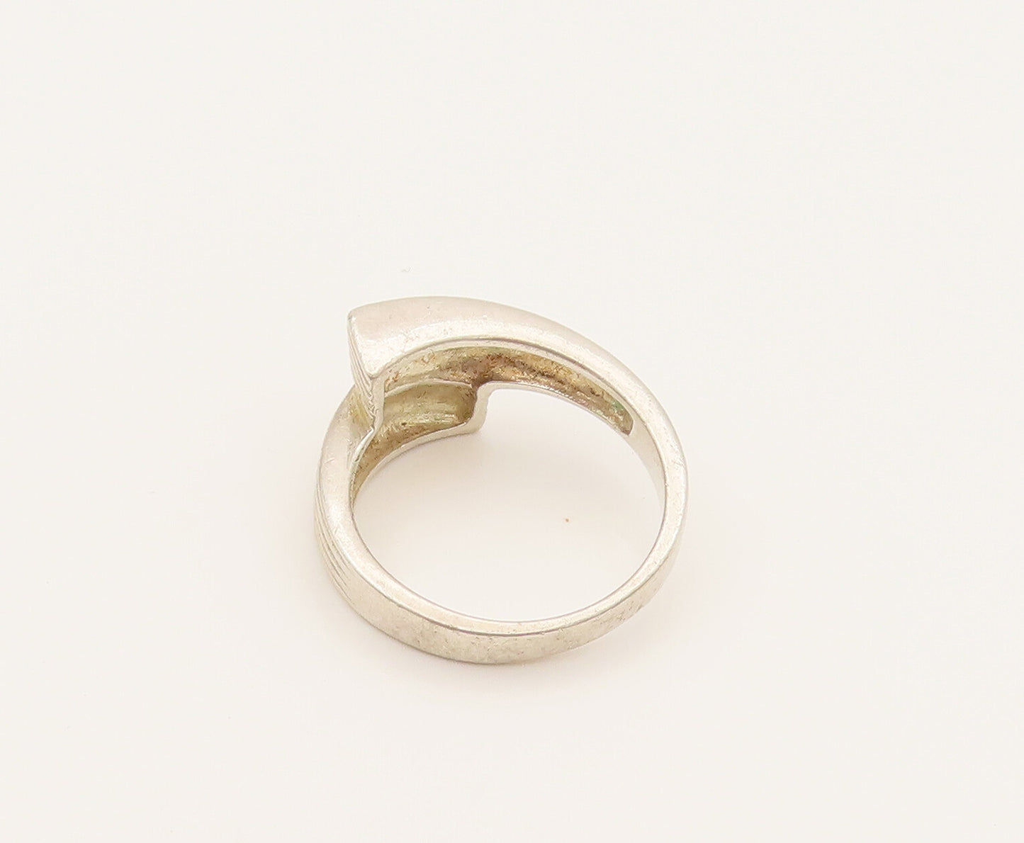 925 Sterling Silver  Vintage Ribbed Lines Bypass Fashion Ring Sz 9  RG26272