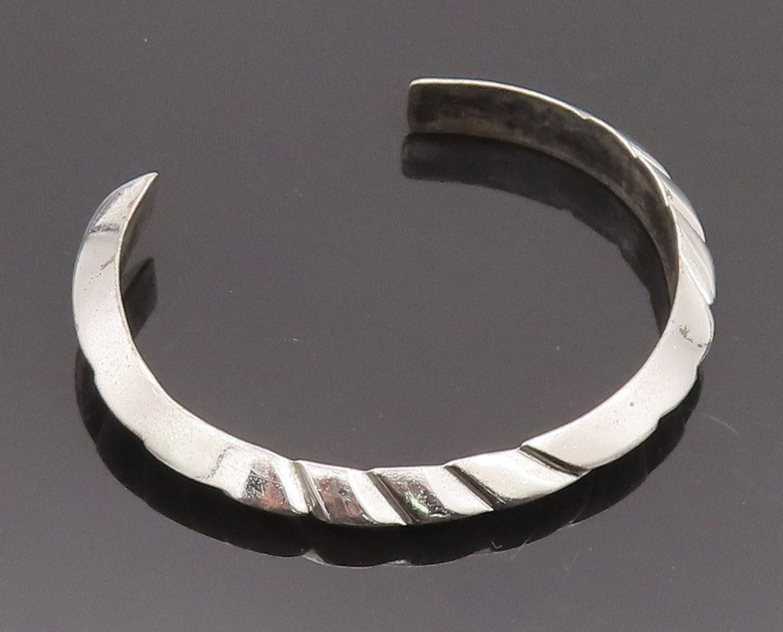925 Sterling Silver Vintage Southwestern Solid Carved Bangle Bracelet BT10153