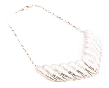 ISRAEL 925 Silver  Vintage Shiny Hollow Fluted V Shape Chain Necklace  NE1751