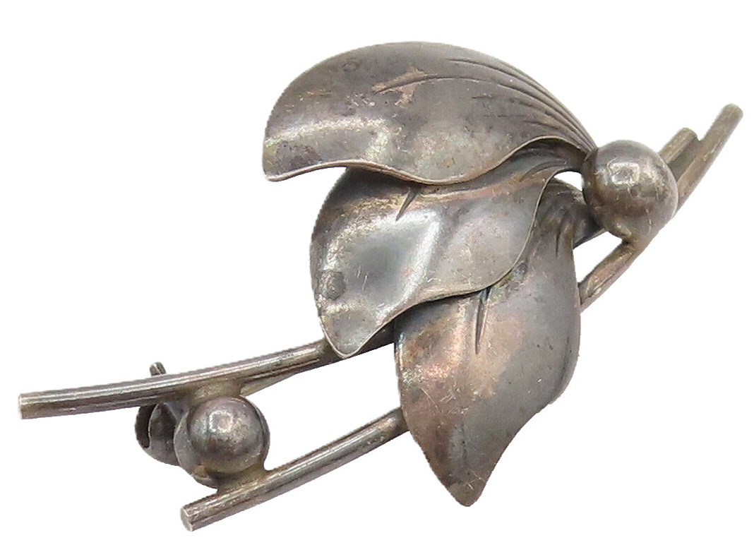 NE FROM DENMARK 925 Silver  Vintage Minimalist Leaf Stem Brooch Pin  BP10184