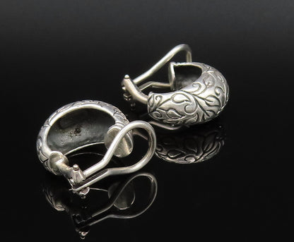 925 Sterling Silver  Vintage Leaf Engraved Huggie Hoop Earrings  EG12037