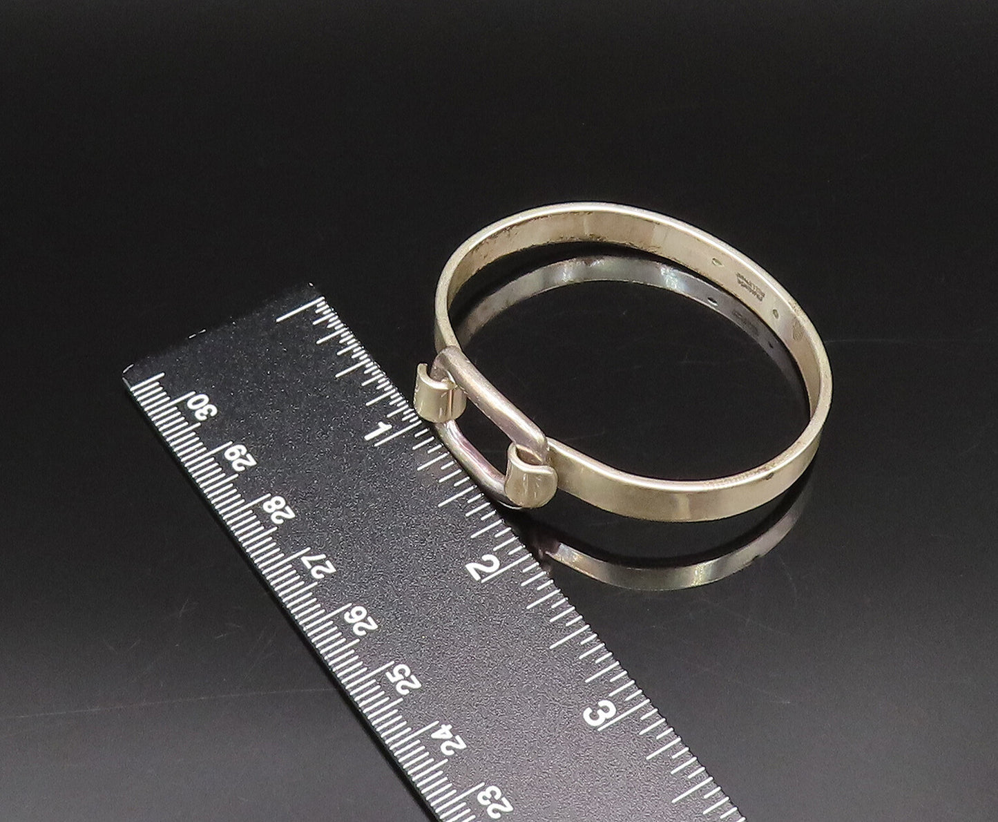 FABRICE 925 Silver  Vintage Hooked Open Rectangle Bangle Bracelet  BT9727