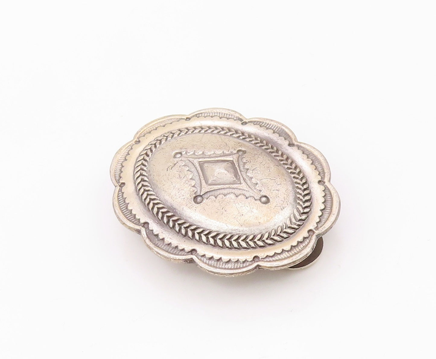 SOUTHWESTERN 925 Sterling Silver Vintage Etched Arrow Oval Floral Concho TR3320