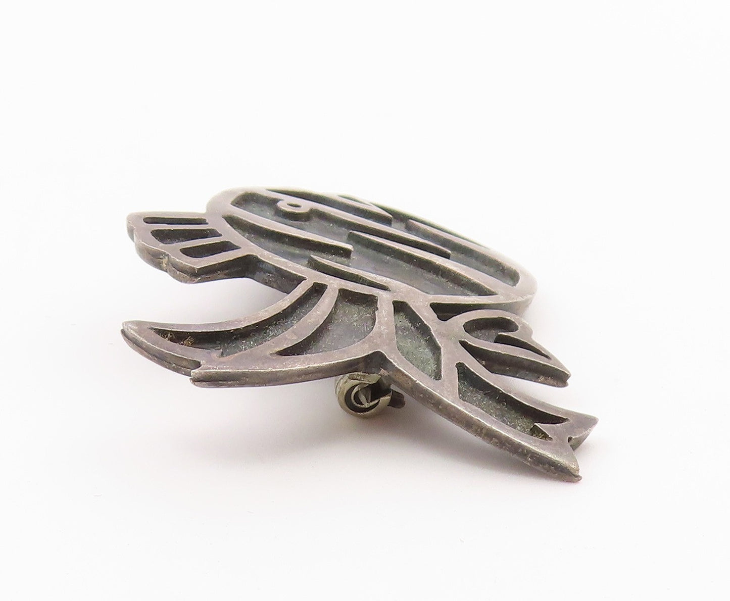 925 Sterling Silver  Vintage Oxidized Swimming Fish Motif Brooch Pin  BP3427