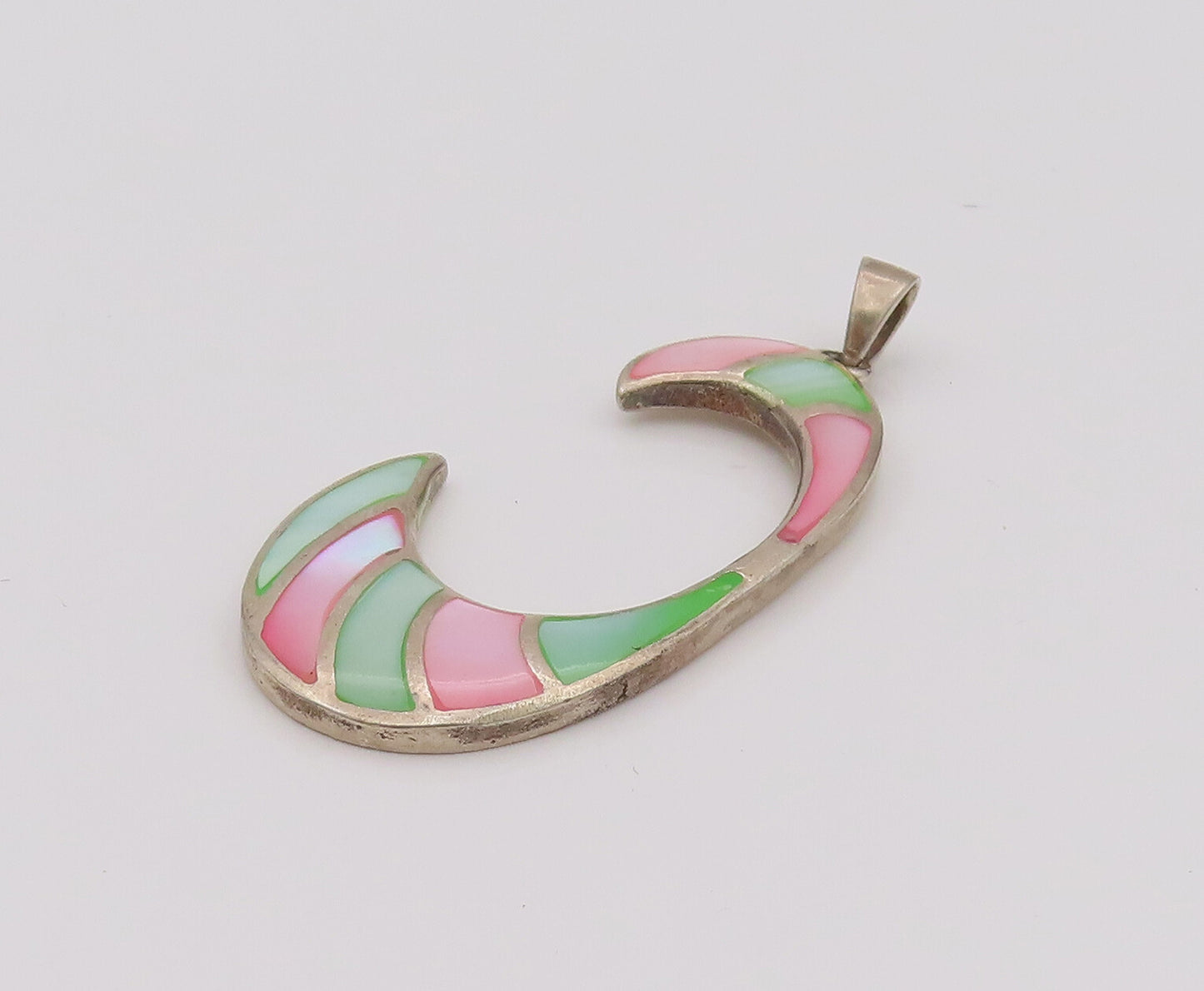 925 Sterling Silver Vintage Two Tone Mother Of Pearl Reverse C Pendant PT22053