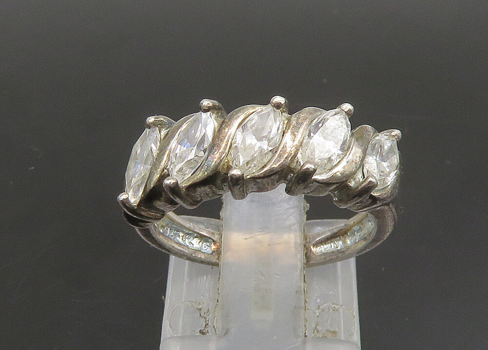925 Sterling Silver  Vintage Cubic Zirconia 5 Stone Band Ring Sz 6  RG23505