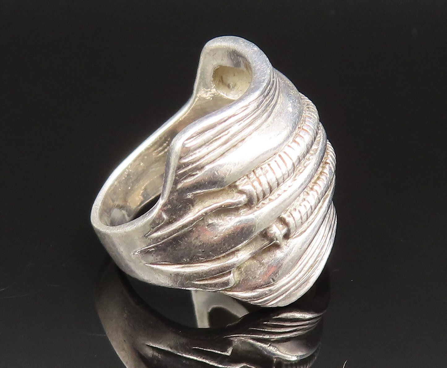 925 Sterling Silver  Vintage Unique Spiral Wire Inward Ring Sz 7.5  RG25433