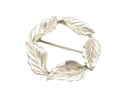 BEAU 925 Sterling Silver  Vintage Floral Leaf Wreath Motif Brooch Pin  BP5412