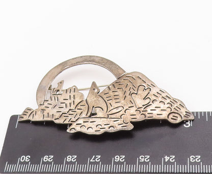 925 Sterling Silver Vintage Brooch Pin MEXICO Carved Howling Wolves  BP10956