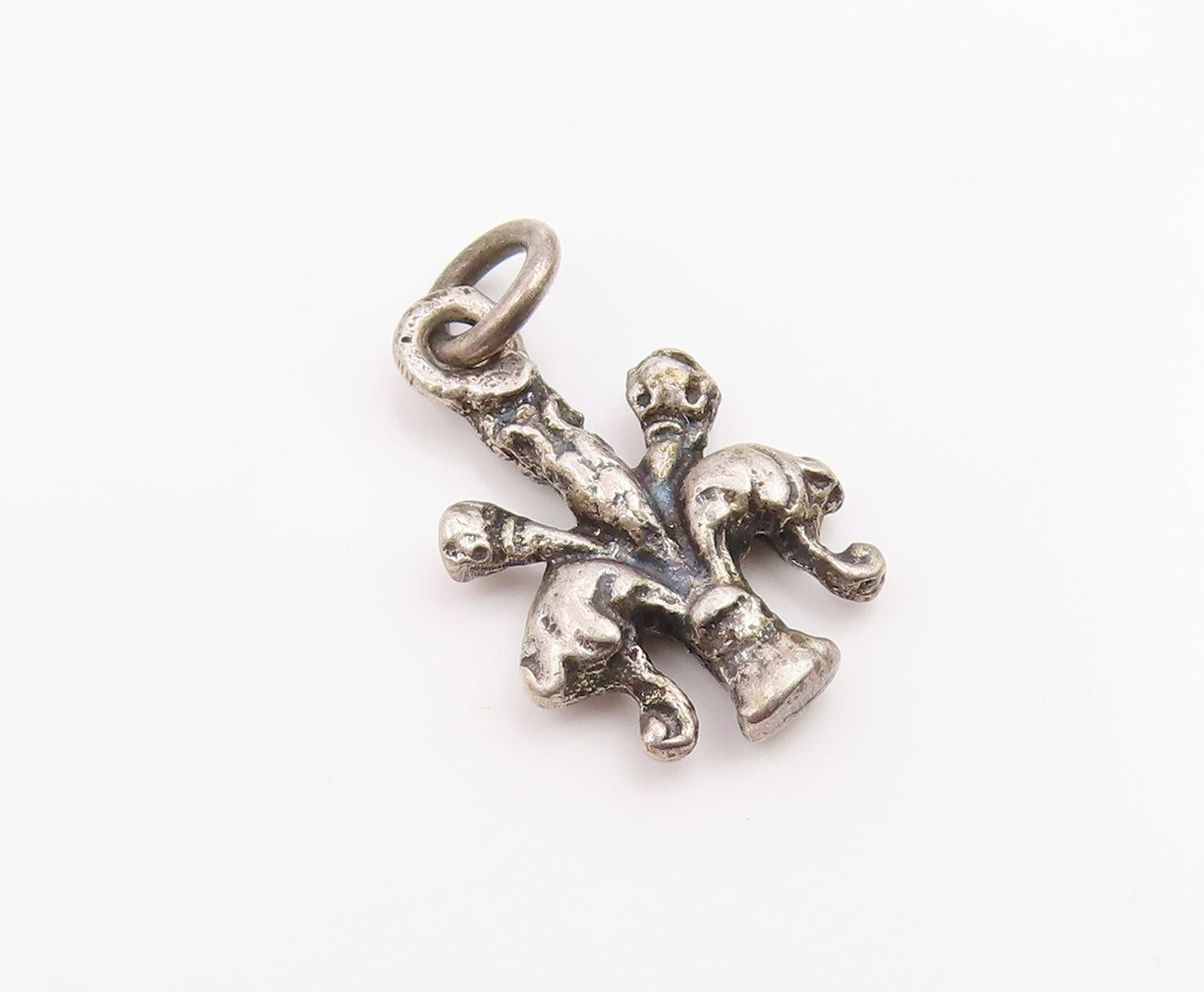 925 Sterling Silver Vintage Petite Etched Detail Drop Pendant  PT17747