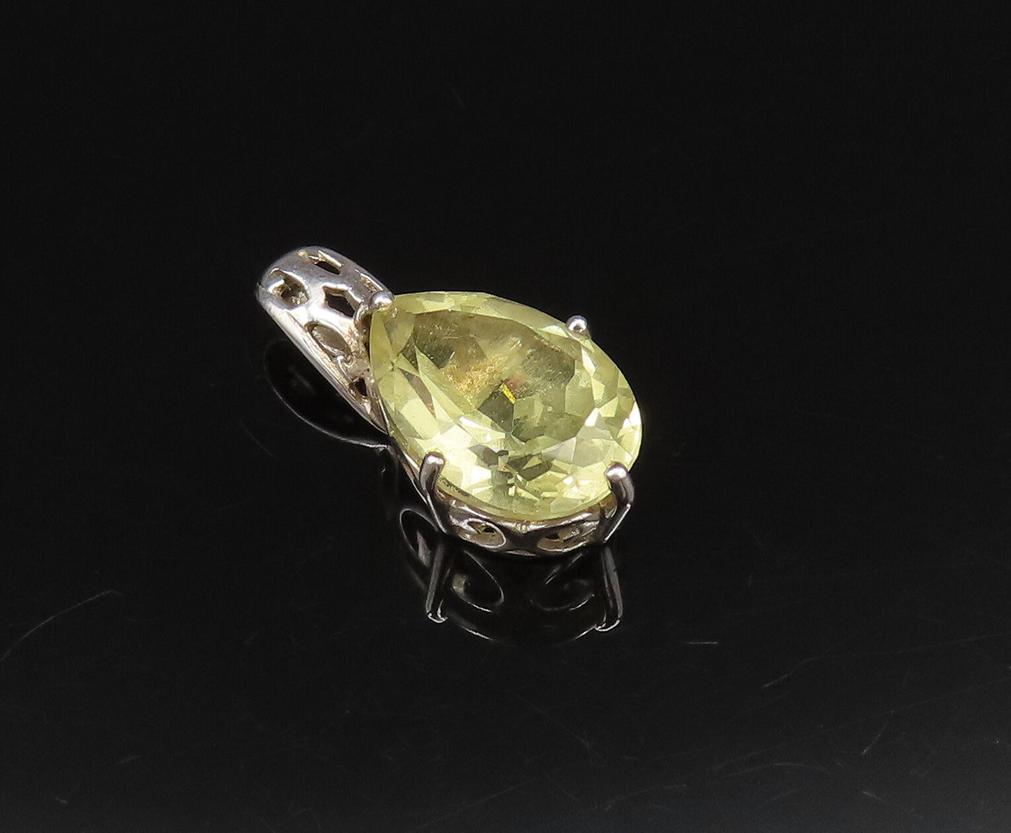 925 Sterling Silver  Vintage Prong Set Yellow Topaz Drop Pendant  PT21659