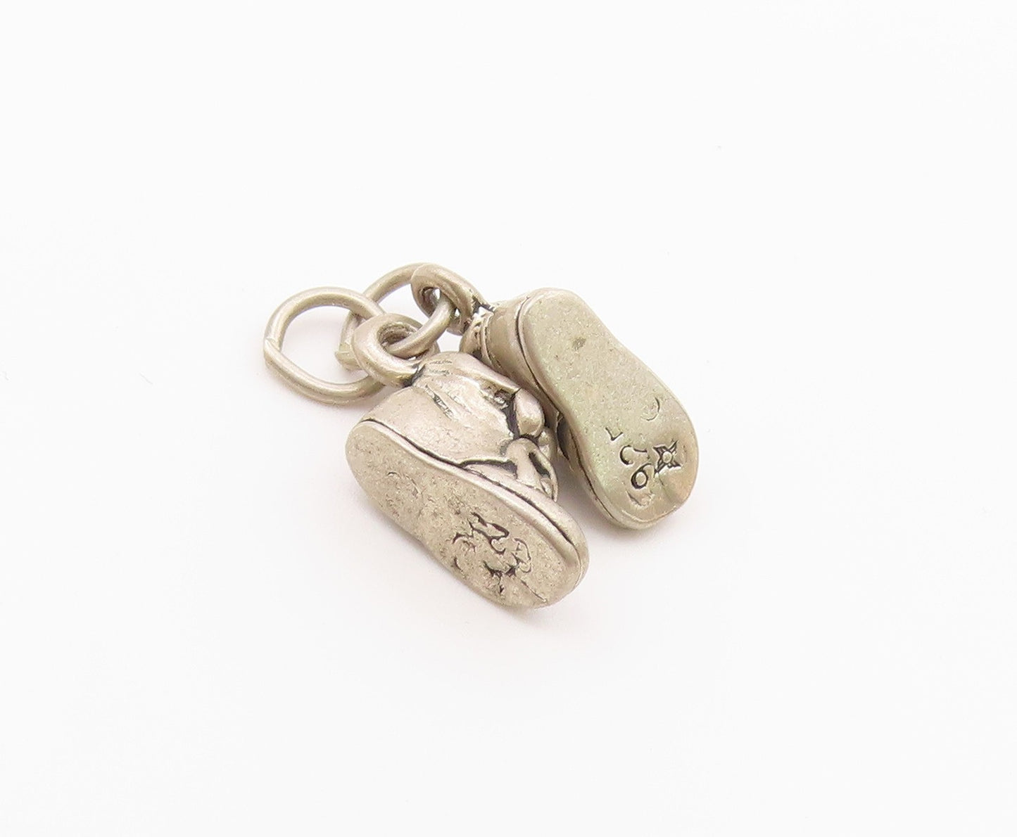 925 Sterling Silver  Vintage Pair Of Shoes Charm Pendant  PT21581