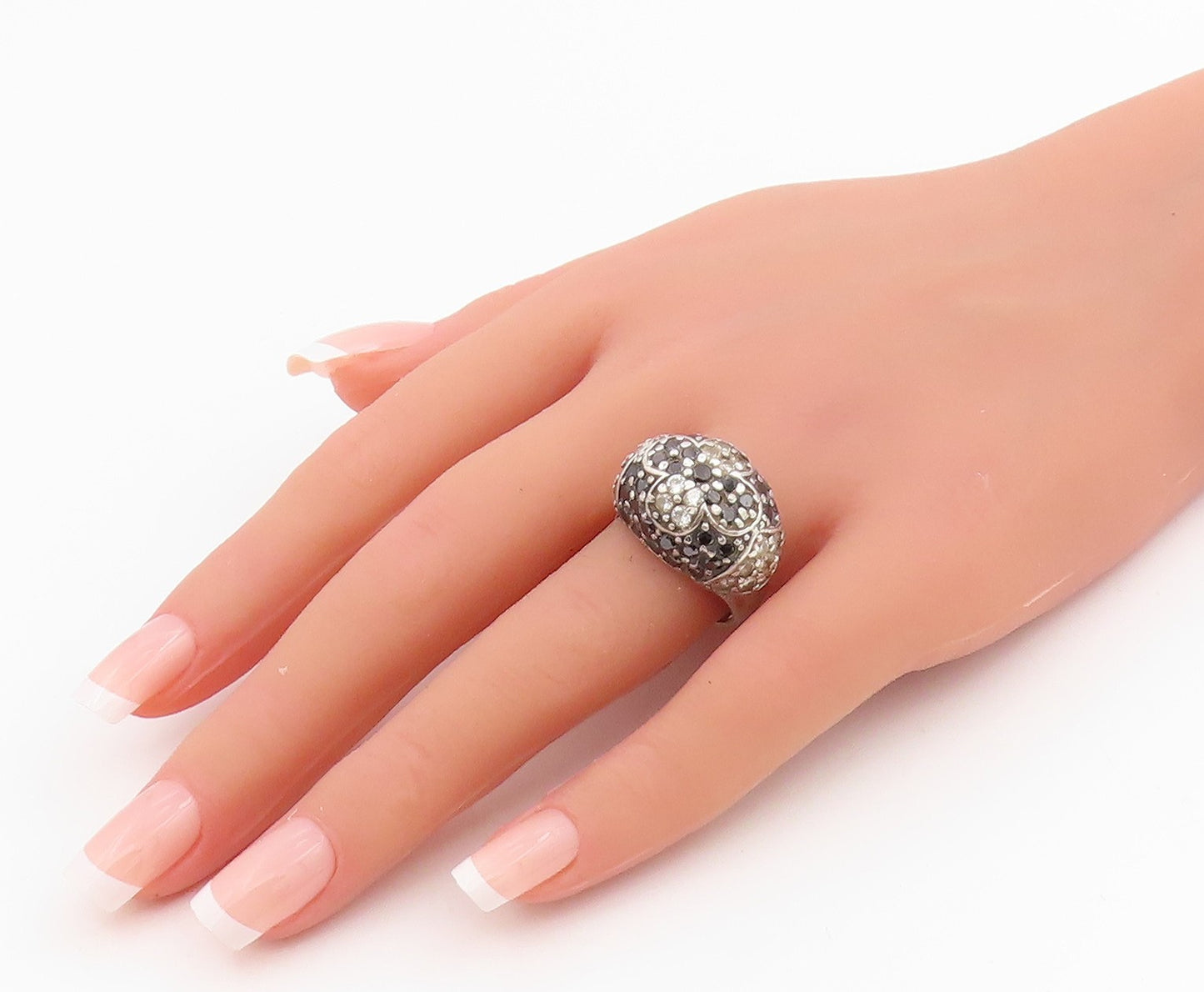 925 Sterling Silver Vintage Ring White & Black CZ Cluster Dome  Sz 8.5  RG34195