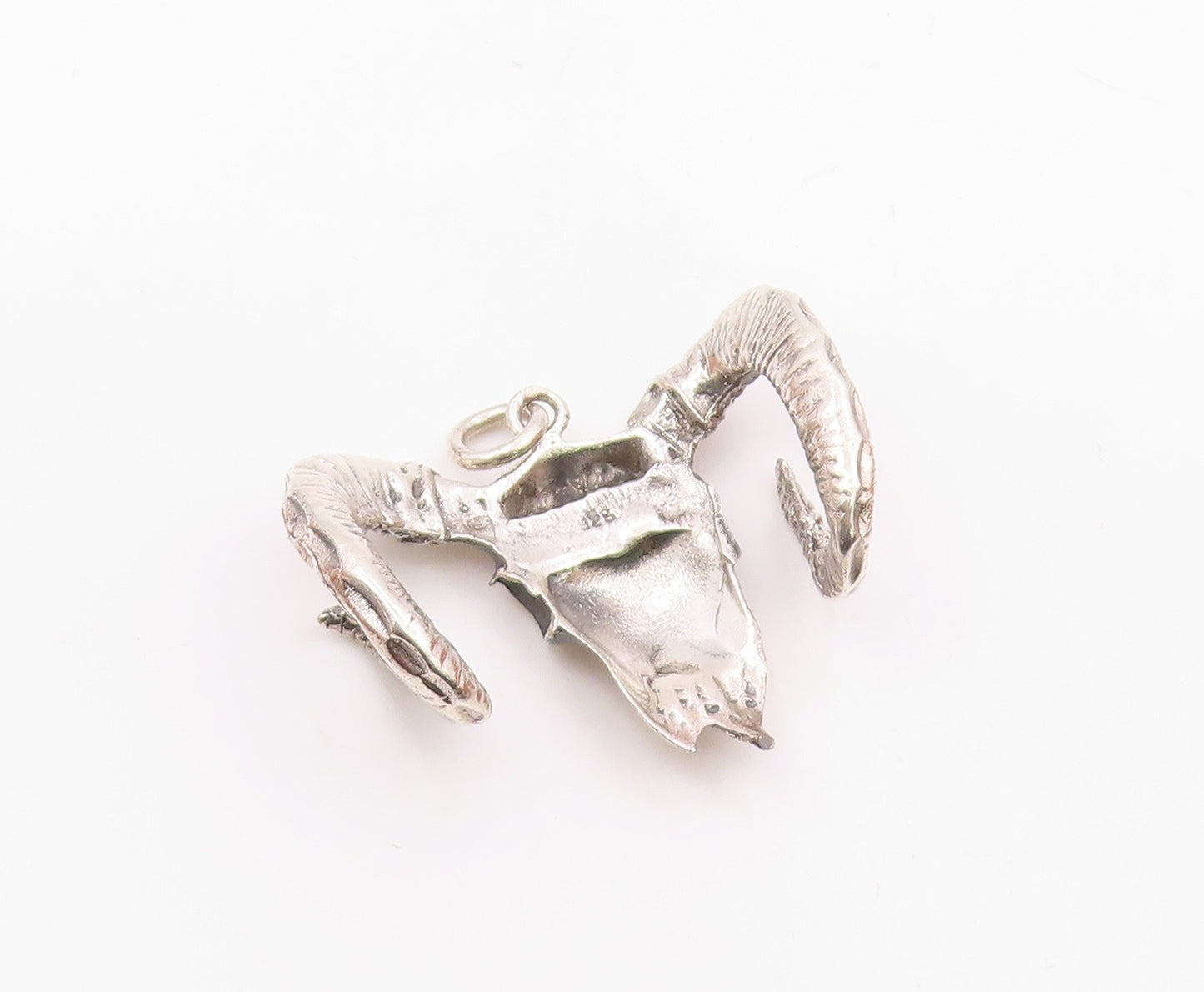 925 Sterling Silver  Vintage Shiny Ram's Skull Animal Motif Pendant  PT18517