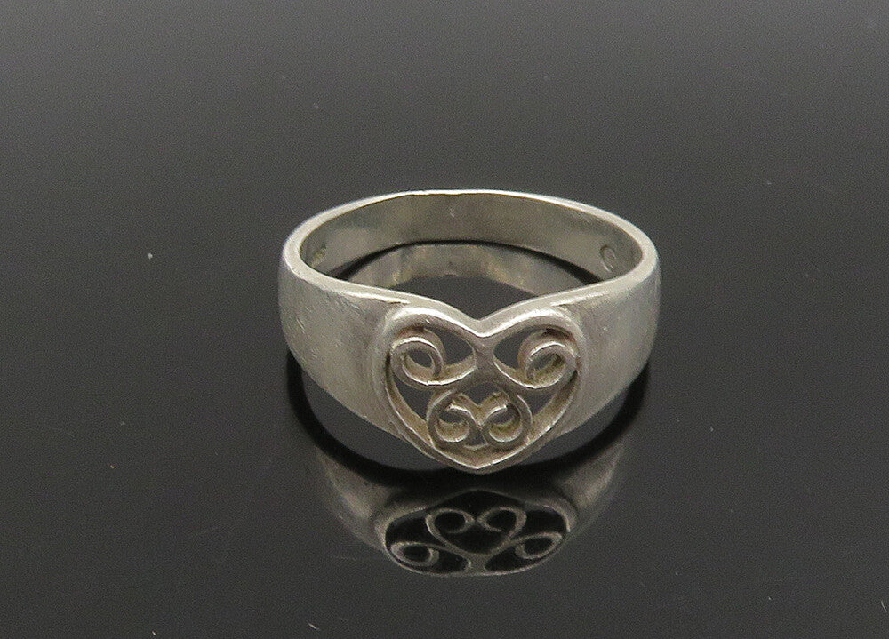 925 Sterling Silver  Vintage Shiny Swirl Love Heart Band Ring Sz 7  RG22921