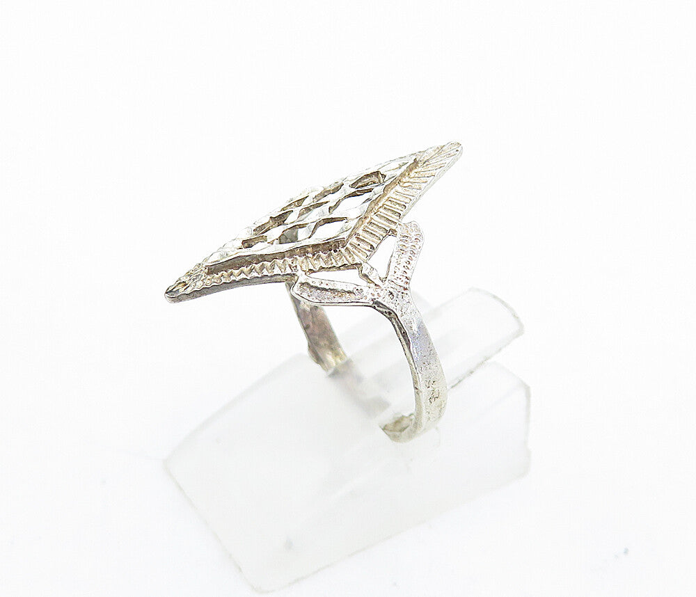 925 Sterling Silver  Vintage Shiny Etched Pointed Band Ring Sz 6.5  RG5223