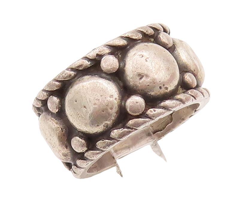 925 Sterling Silver Vintage Ring Large Beads Carved Roped Border  Sz 6  RG28643