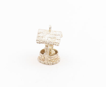 925 Sterling Silver Vintage Pendant Miniature Wishing Well & Bell Charm  PT25344