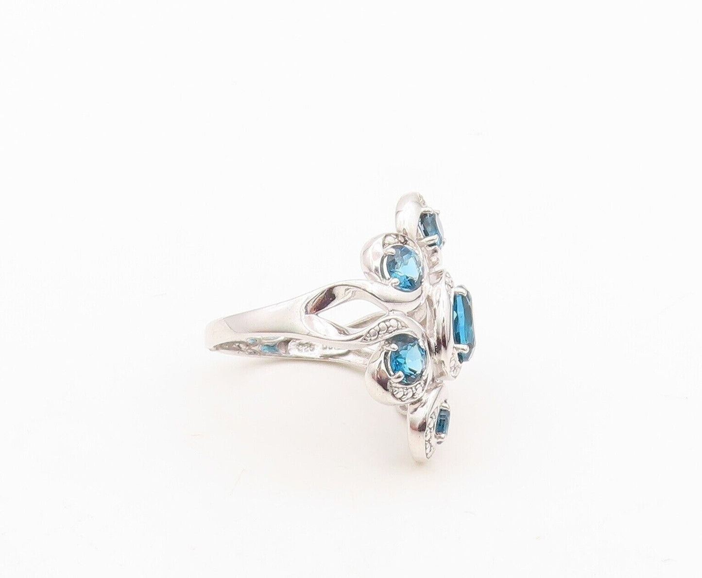 925 Sterling Silver Vintage Ring Oval Floral London Topaz Inlay Sz 7.5 RG30326