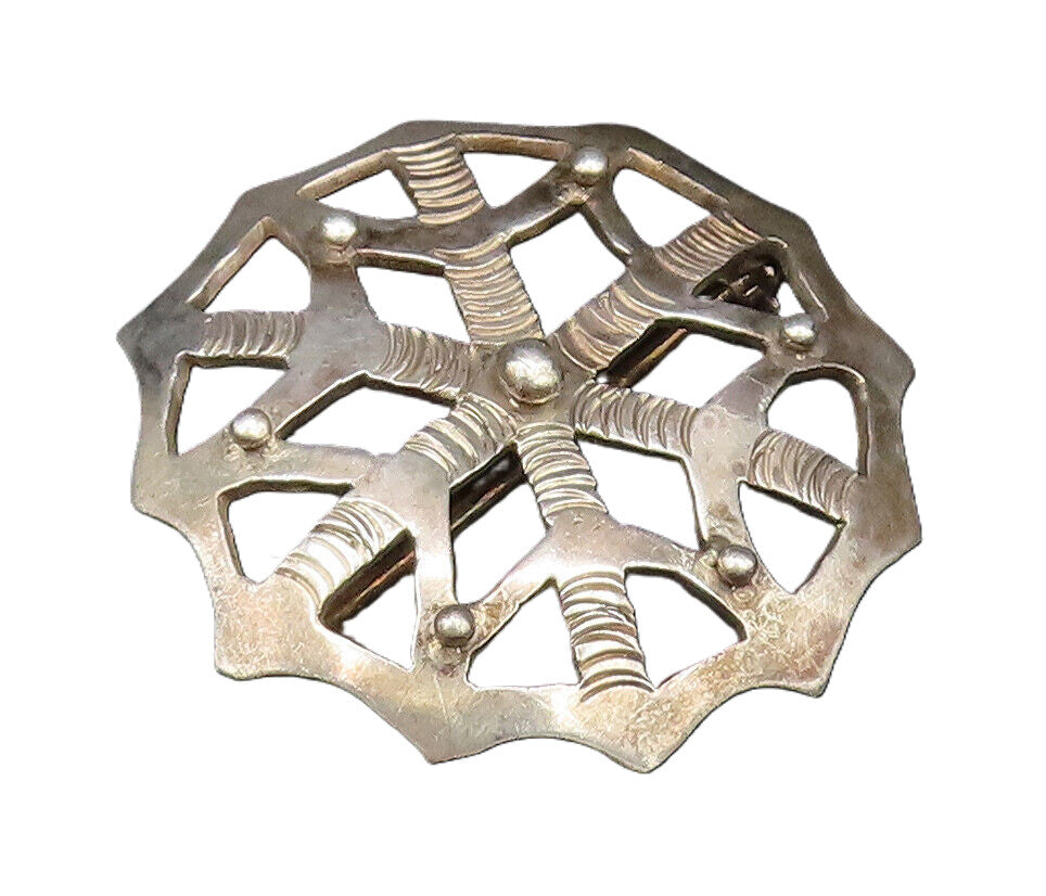 925 Sterling Silver  Vintage Openwork Beaded Web Motif Brooch Pin  BP9827