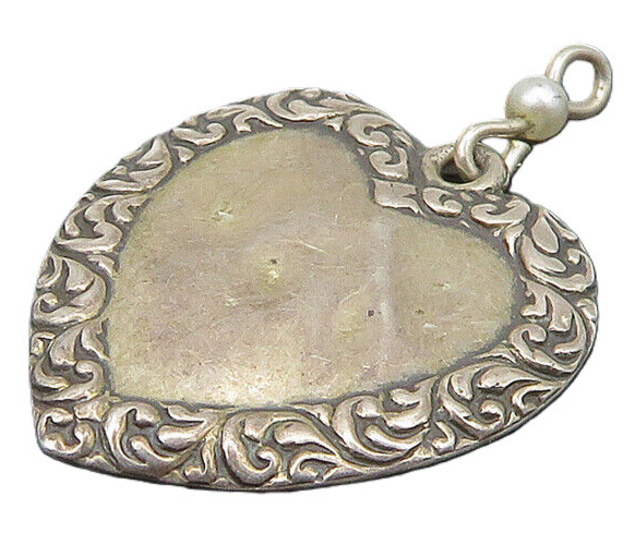 925 Sterling Silver  Vintage Petite Pearl Bordered Love Heart Pendant  PT16469