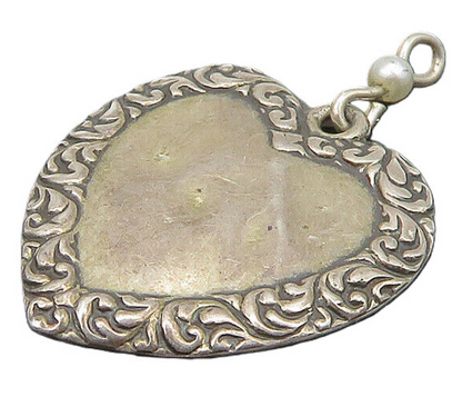 925 Sterling Silver  Vintage Petite Pearl Bordered Love Heart Pendant  PT16469