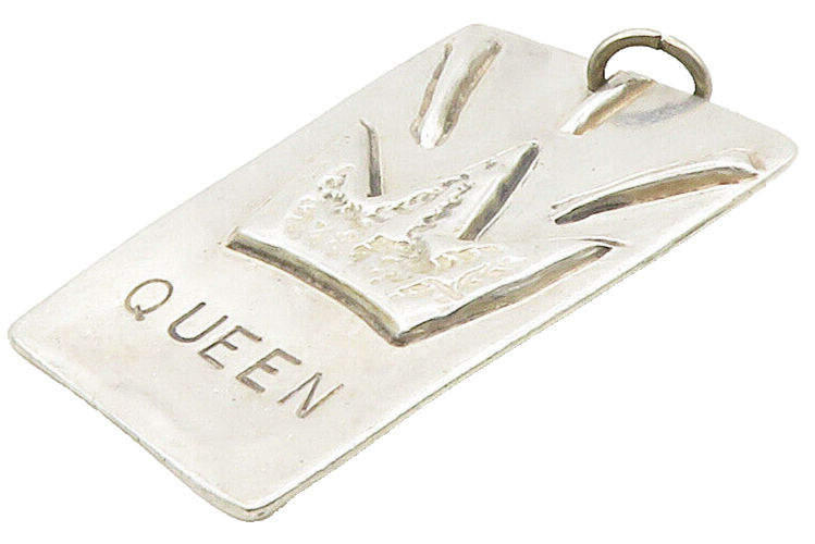 925 Sterling Silver  Vintage Shiny Royal Crown Queen Etched Pendant  PT13224