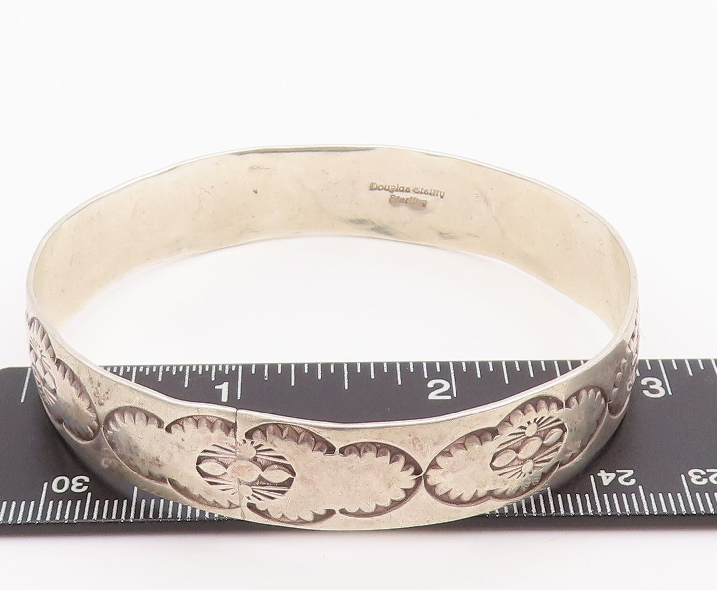 925 Sterling Silver Vintage Bracelet DOUGLAS ETSITTY NAVAJO Bangle  BT10581