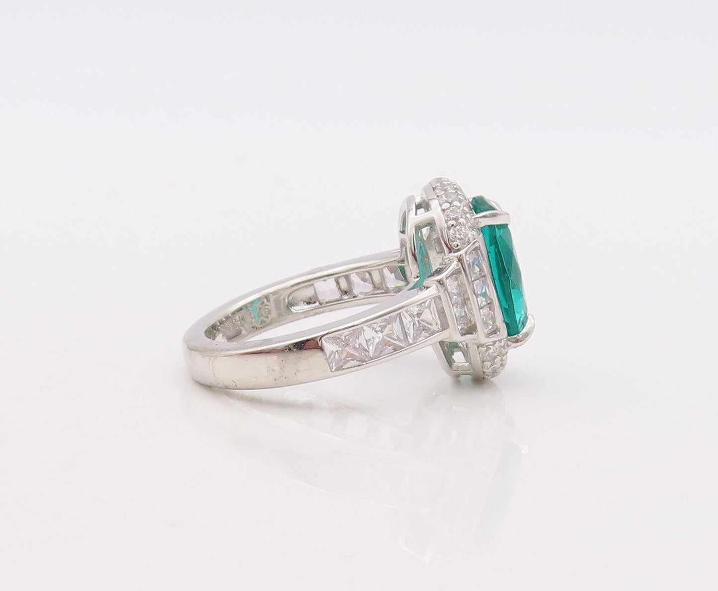 925 Sterling Silver Vintage Ring Round Sea Green Halo White CZ  Sz 7.5  RG29898