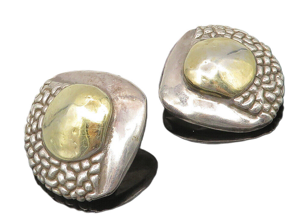 SANDRA LEVITSKI 925 Silver   Vintage 2 Tone Cobble Non Pierce Earrings  EG5761
