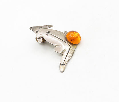 LOU 925 Sterling Silver  Vintage Cabochon Cut Citrine Wolf Lapel Pin  TR1588