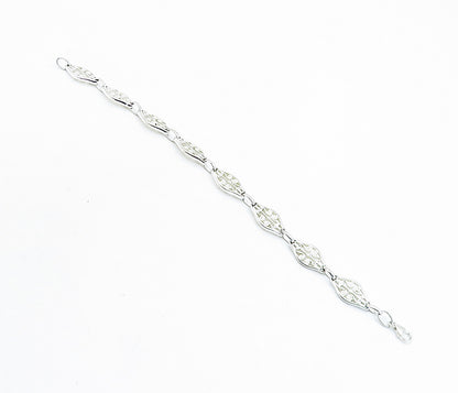 925 Sterling Silver  Petite Open Swirl Twist Detail Chain Bracelet  BT2627