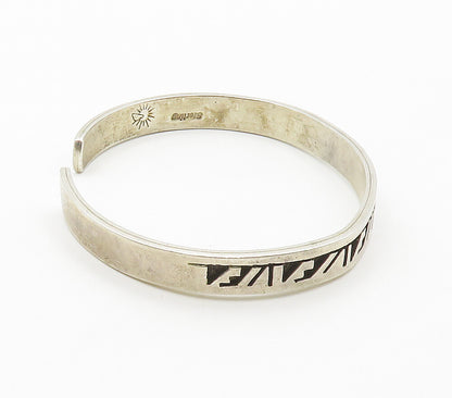 NAVAJO 925 Silver  Vintage Oxidized Pattern Petite Cuff Bracelet  BT6297