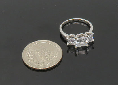 925 Sterling Silver  Vintage Cubic Zirconia 3 Stone Band Ring Sz 8  RG20785