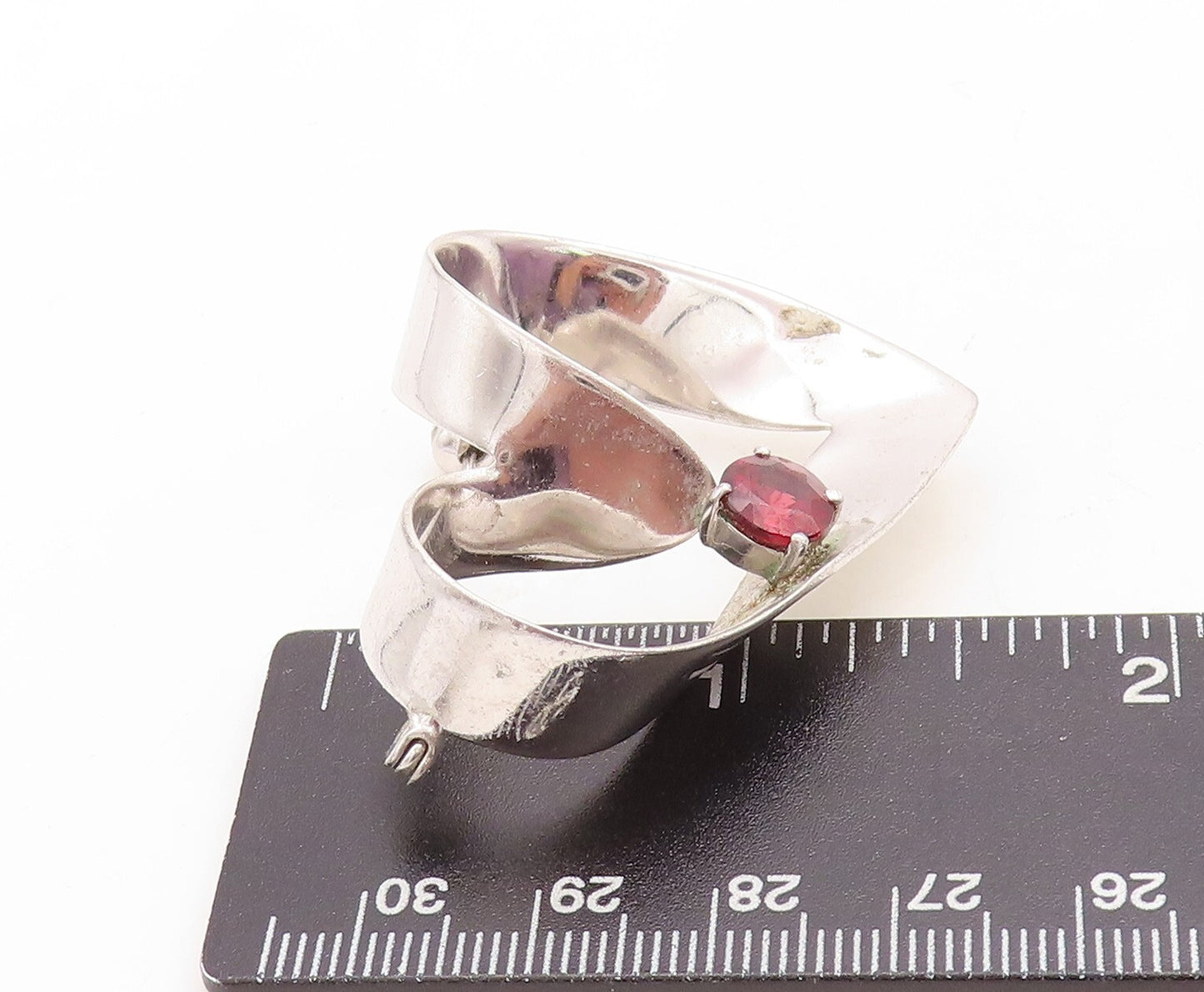 925 Sterling Silver Vintage Brooch Pin Designer Cutout Garnet Heart  BP11425