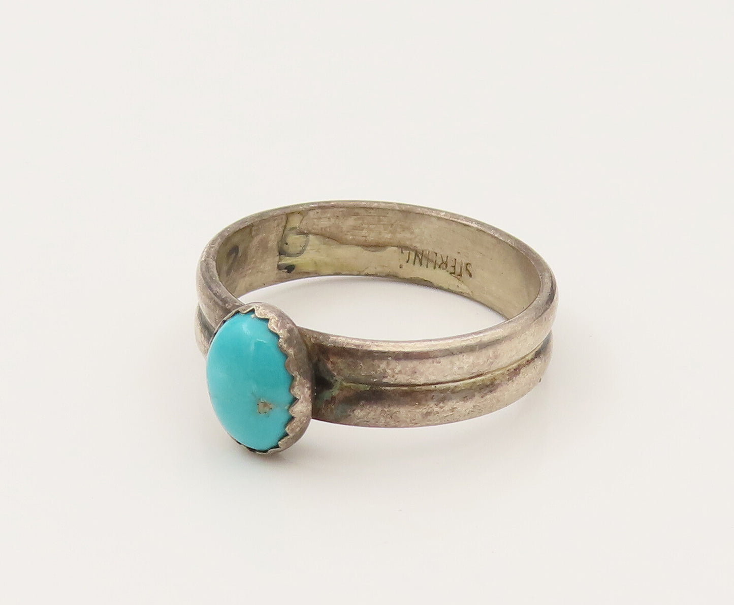 NAVAJO 925 Silver  Vintage Minimalist Turquoise Ribbed Ring Sz 8.5  RG26507