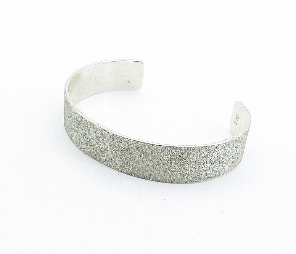 JEG 925 Sterling Silver  Vintage Minimalist Frosted Cuff Bracelet  BT2201