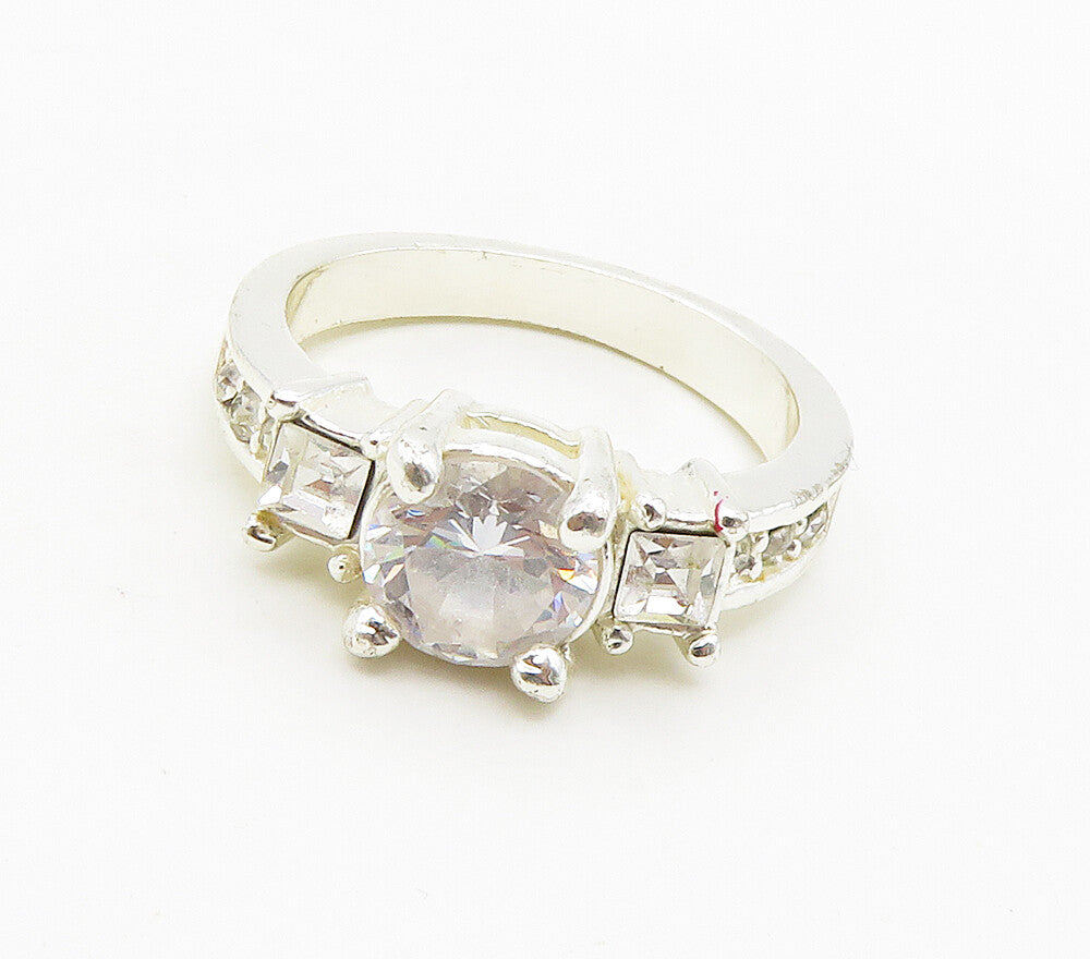 925 Sterling Silver  Graduated Cubic Zirconia Shiny Band Ring Sz 8  RG15717